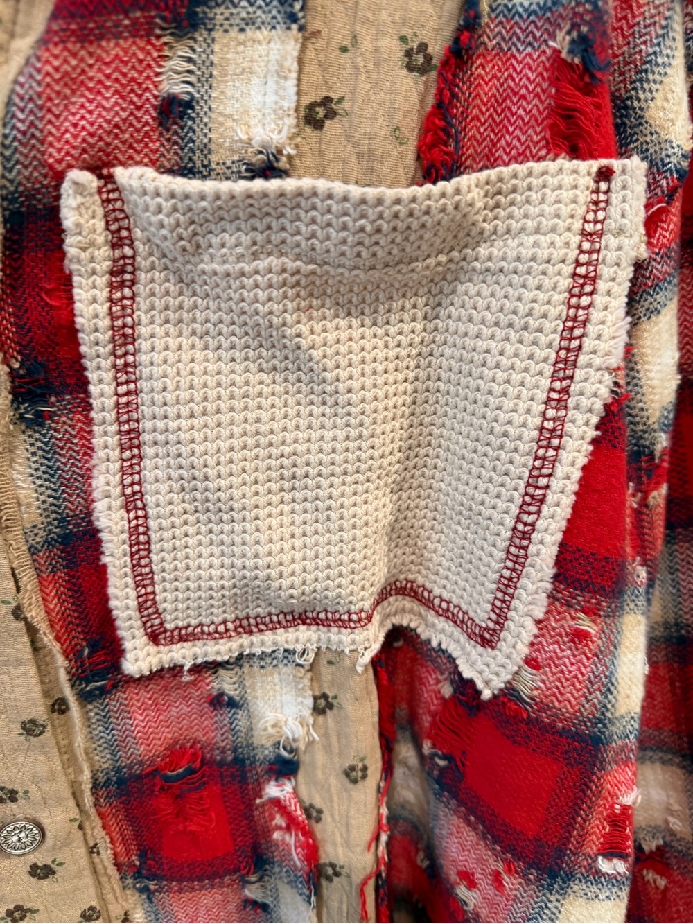 POL Distressed Button Up Top/Shacket Size Large - Picture 6 of 16